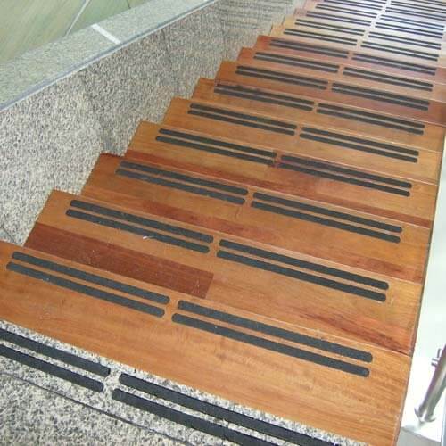 Antideslizantes para Escaleras - Abrasivo y Recubrimientos